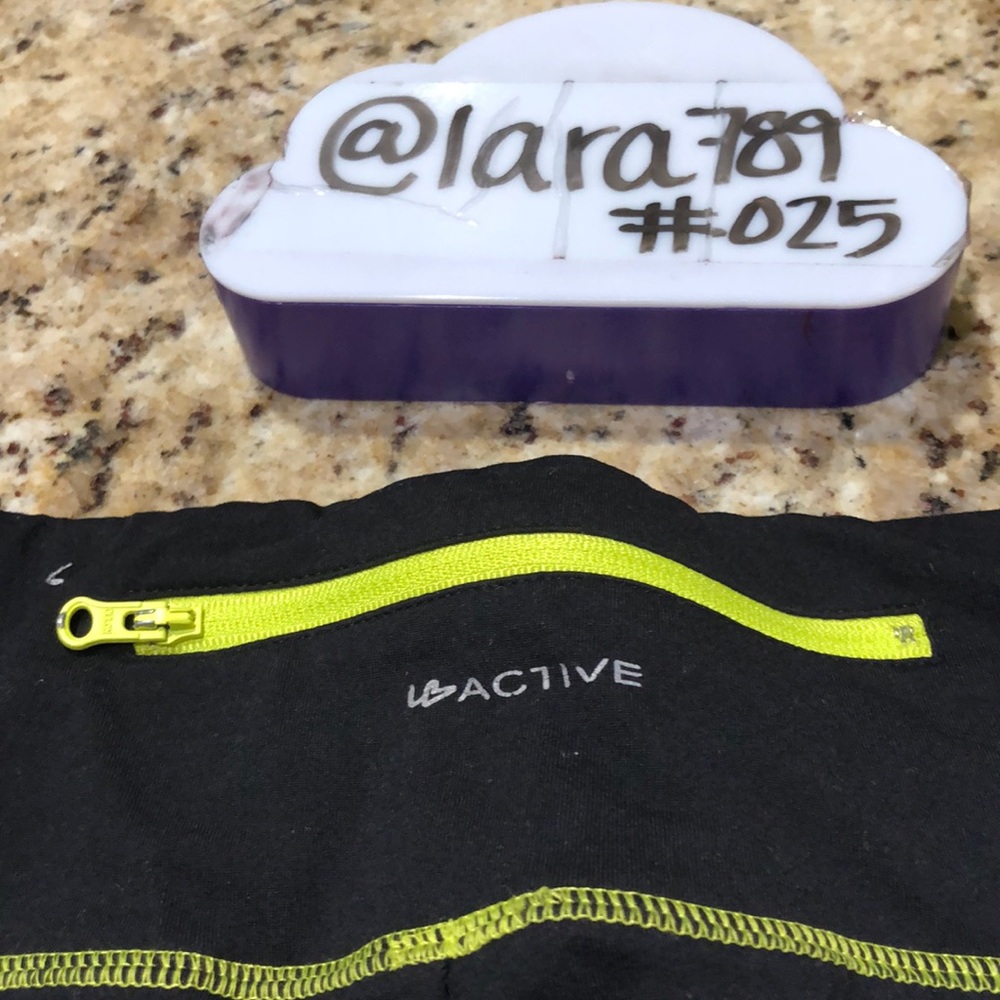 L🖤Active Capri - Picture 6 of 6